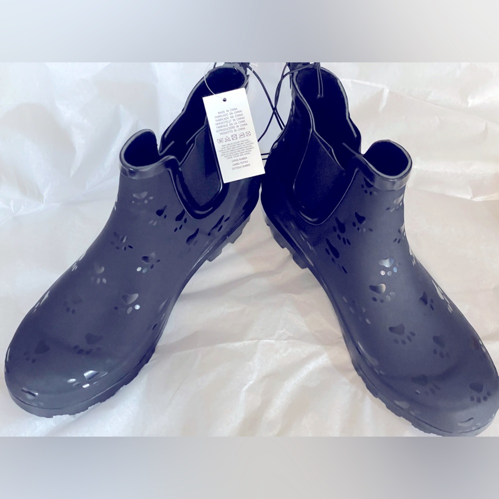 Rain boots